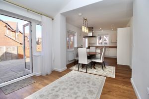 Kitchen/Diner- click for photo gallery